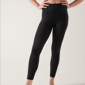 Athleta Transcend 7/8 Tight